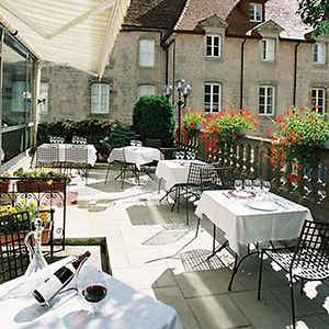 Logis Hotel Le Cheval Blanc